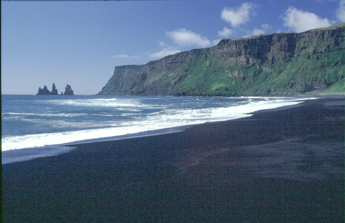 iceland2000 black beach of Vik